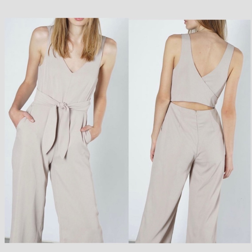 Mod Ref The Paige Jumpsuit Size: Medium Color: Taupe